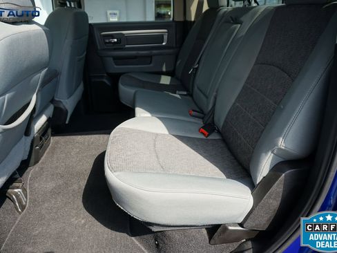 Used 2019 RAM 1500 Classic SLT AWD/4WD image 18
