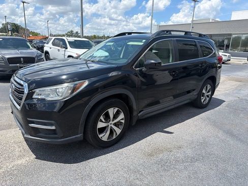 Used 2021 Subaru Ascent Premium w/ Convenience Package AWD/4WD image 4