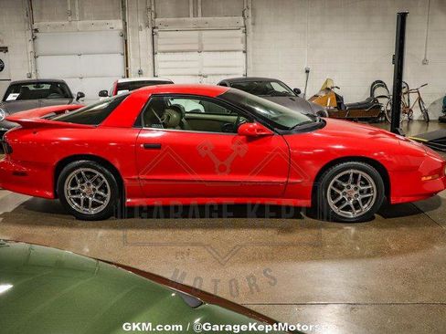 Used 1995 Pontiac Firebird Coupe image 17