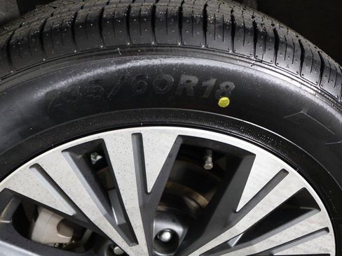 Used 2023 Nissan Rogue SV image 18