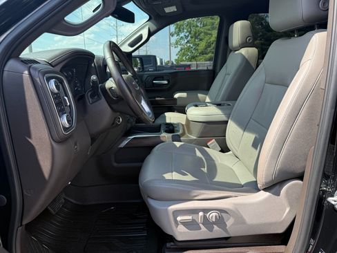 Used 2019 GMC Sierra 1500 SLT w/ SLT Premium Plus Package AWD/4WD image 10
