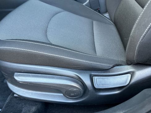 Used 2023 Kia Forte LXS w/ LXS Technology Package FWD image 12