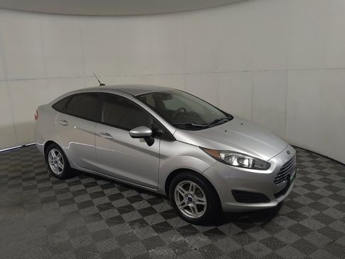 Used 2017 Ford Fiesta SE FWD image 11