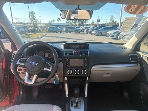 Used 2018 Subaru Forester 2.5i w/ Alloy Wheel Package image 24