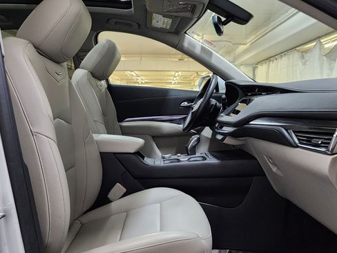 Used 2019 Cadillac XT4 Luxury AWD/4WD image 23