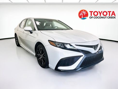 Certified 2023 Toyota Camry SE w/ Convenience Package FWD image 1