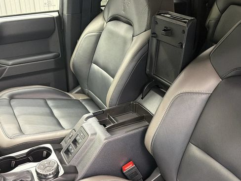 Used 2025 Ford Bronco Outer Banks AWD/4WD image 28