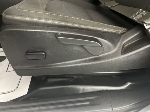 Used 2022 Chevrolet Colorado LT w/ Fleet Safety Package image 14