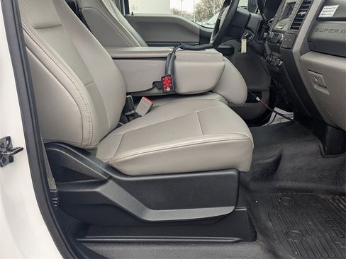 Used 2019 Ford F250 XL w/ Power Equipment Group image 23