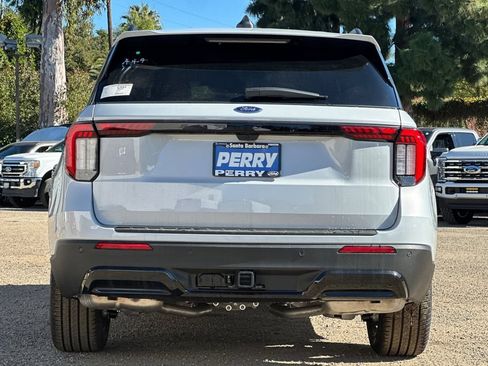 New 2026 Ford Explorer ST-Line w/ ST-Line Street Pack RWD image 5