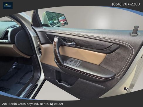 Used 2015 GMC Acadia SLT w/ Open Road Package AWD/4WD image 3