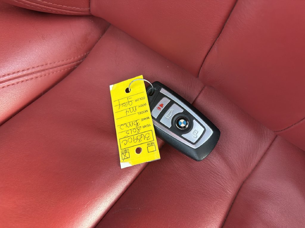 Used 2015 BMW M4 Convertible RWD image 29