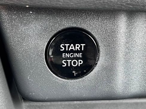 Used 2025 Nissan Rogue SL w/ Tech Package AWD/4WD image 30