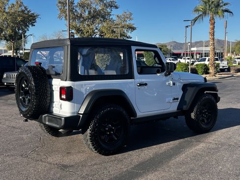 Used 2025 Jeep Wrangler Sport image 7
