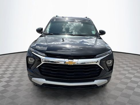 Used 2024 Chevrolet TrailBlazer LT w/ Driver Confidence Package image 2