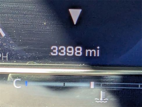 Used 2025 Chevrolet Silverado 1500 LT image 29