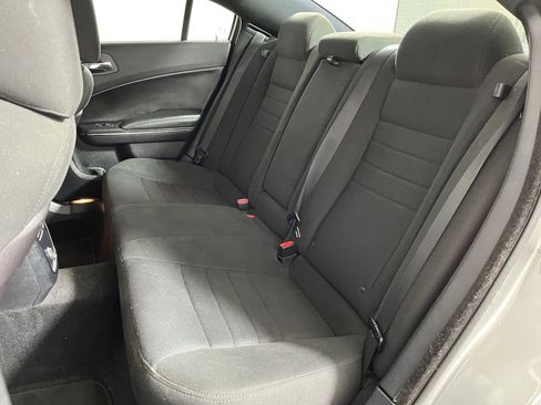 Used 2012 Dodge Charger SE w/ Connectivity Group image 12