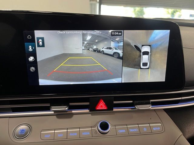 Used 2024 Hyundai Elantra Limited FWD image 30