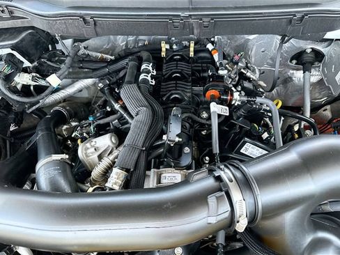 Used 2025 Ford F150 Lariat w/ Equipment Group 501A Mid AWD/4WD image 29