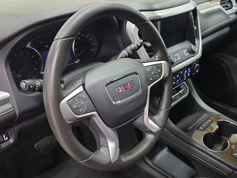 Used 2023 GMC Acadia SLE w/ Driver Convenience Package image 14