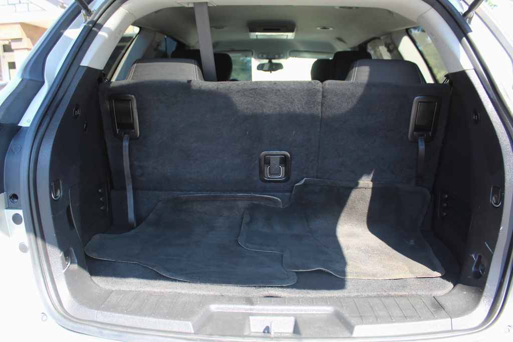 Used 2016 Chevrolet Traverse LT w/ Traveler's Package AWD/4WD image 9