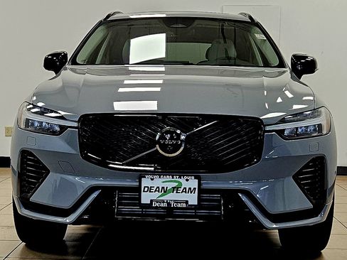 New 2026 Volvo XC60 T8 Ultra w/ Protection Package Premier AWD/4WD image 7