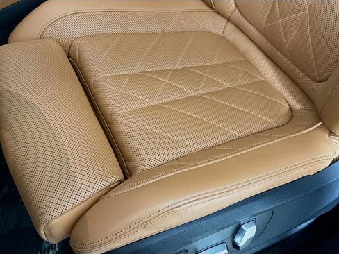 Used 2024 BMW X5 xDrive40i w/ M Sport Package image 20