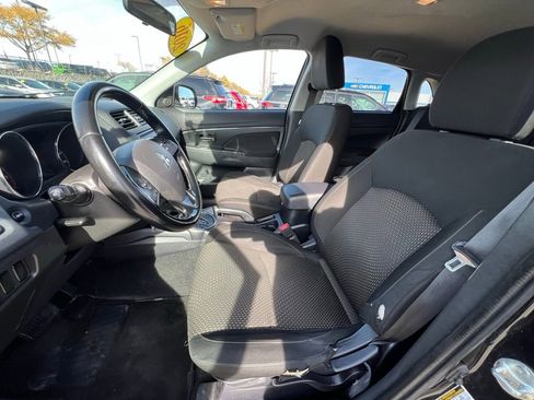 Used 2016 Mitsubishi Outlander Sport ES image 17