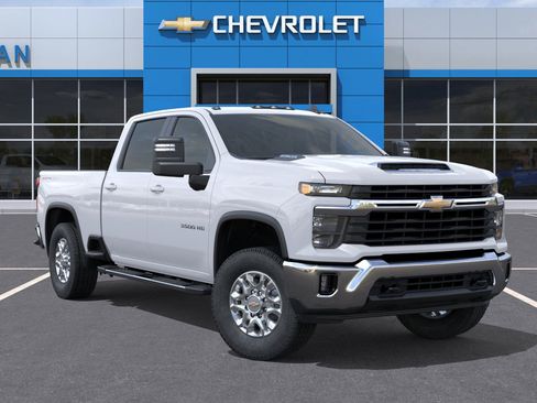 New 2026 Chevrolet Silverado 3500 LT image 7