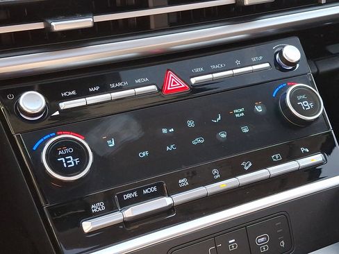 Certified 2025 Hyundai Santa Fe XRT image 16