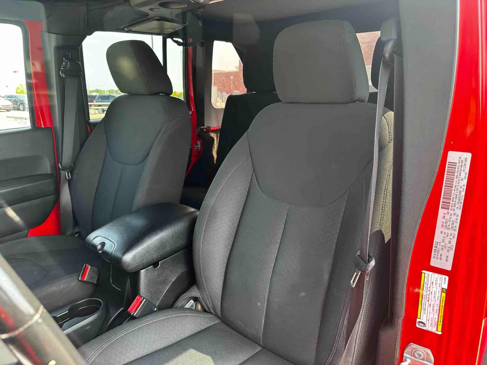 Used 2017 Jeep Wrangler Unlimited Sport AWD/4WD image 27