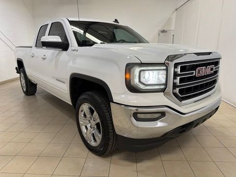 Used 2016 GMC Sierra 1500 SLE w/ SLE Value Package AWD/4WD image 8