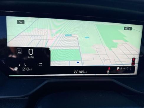 Used 2025 GMC Acadia Elevation image 12