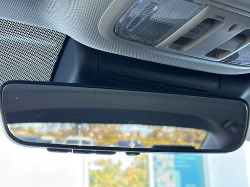 Used 2020 Honda Accord Touring image 25