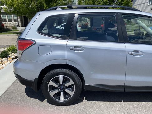 Used 2018 Subaru Forester 2.5i w/ Protection Package #1 AWD/4WD image 6