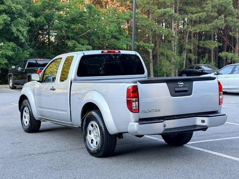 Used 2021 Nissan Frontier S RWD image 6