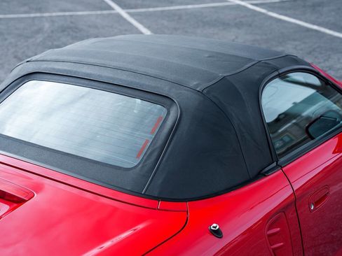 Used 2003 Toyota MR2 image 70