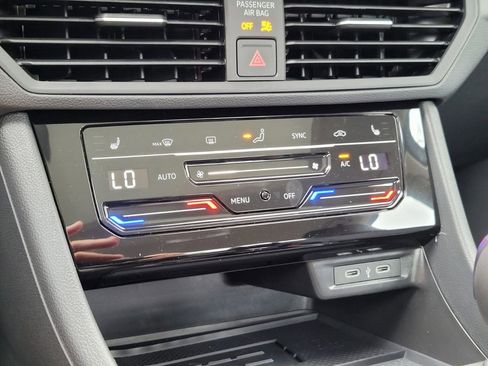 New 2026 Volkswagen Jetta SE image 29