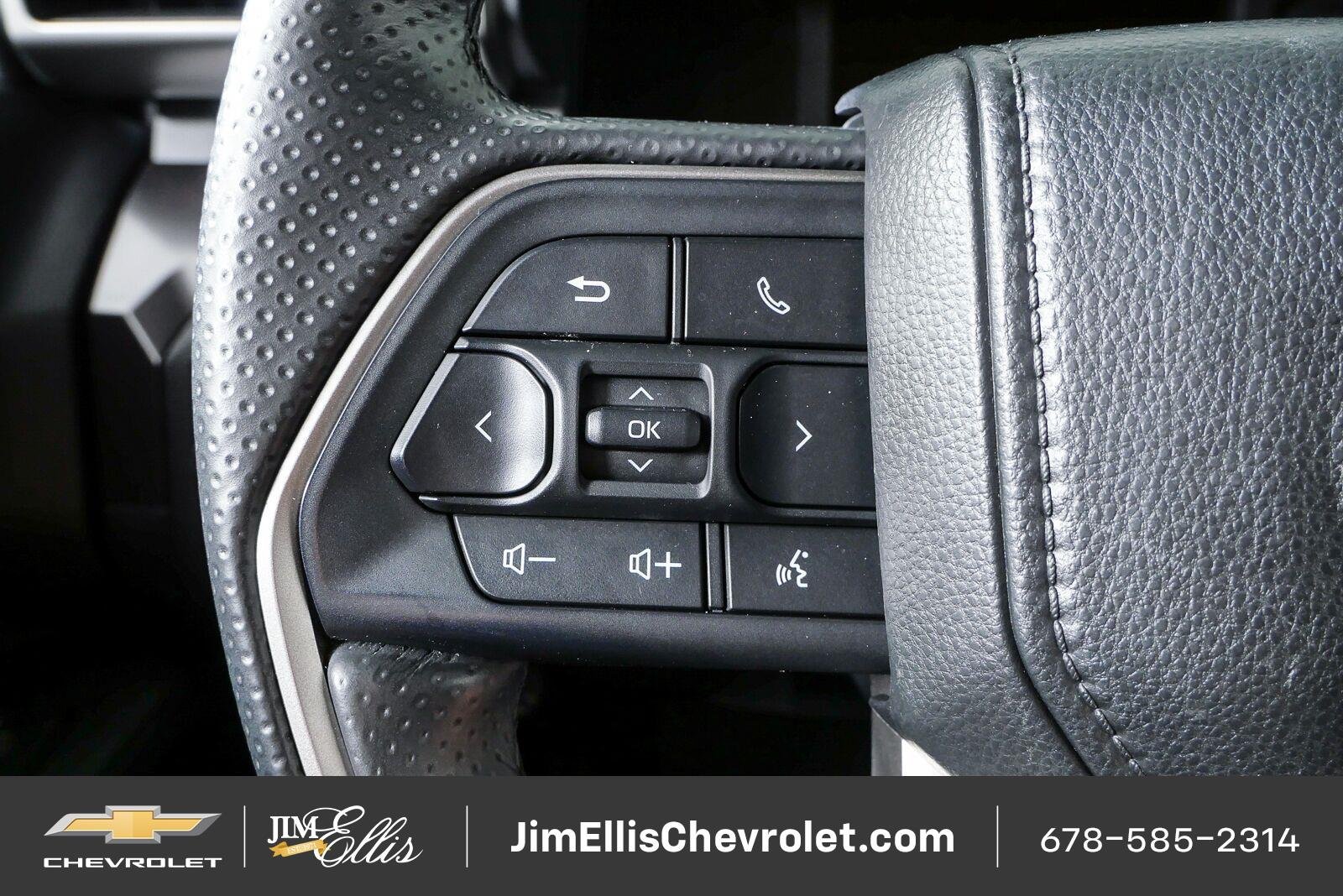 Used 2025 Toyota 4Runner SR5 RWD image 11