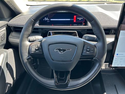 Used 2025 Ford Mustang Mach-E Premium image 20