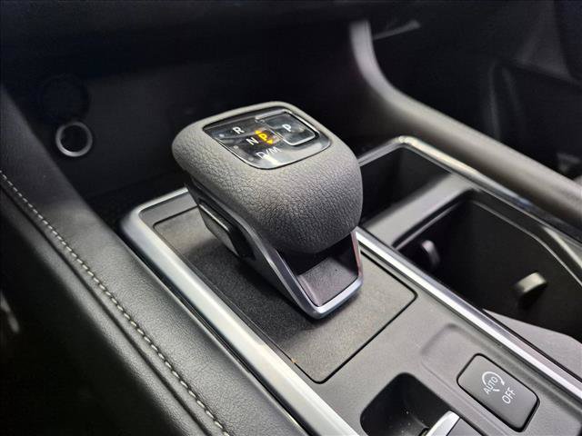 Used 2024 Nissan Pathfinder SV FWD image 17