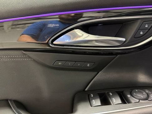 Certified 2025 Buick Envision Preferred AWD/4WD image 11