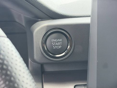 Certified 2026 Toyota Tacoma SR5 AWD/4WD image 16