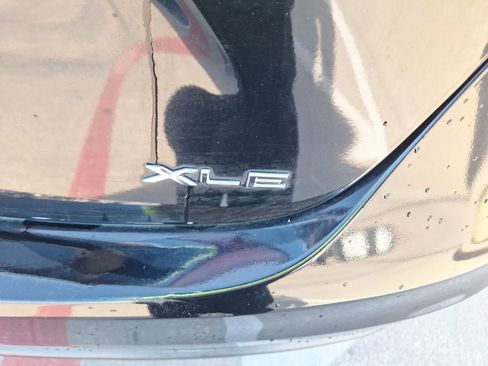 Used 2013 Toyota Avalon XLE Touring image 12