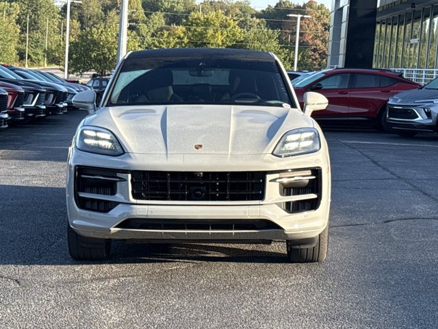 Used 2025 Porsche Cayenne GTS AWD/4WD image 14