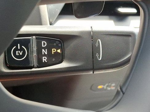 New 2026 Kia EV9 Land w/ Nightfall Edition Package image 7