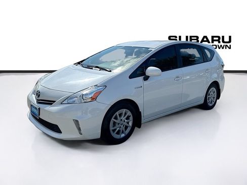 Used 2012 Toyota Prius V Two FWD image 3
