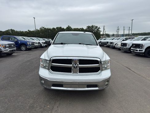 Used 2021 RAM 1500 Classic SLT w/ Luxury Group AWD/4WD image 2