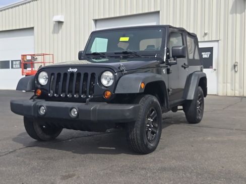 Used 2012 Jeep Wrangler Sport AWD/4WD image 3