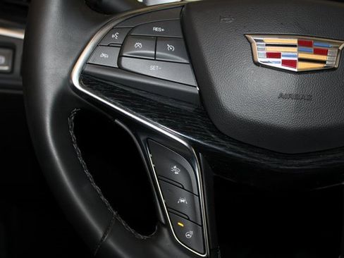 Used 2025 Cadillac XT5 Premium Luxury image 21